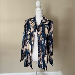 Women’s Abstract Print Button-Up Collared Blouse